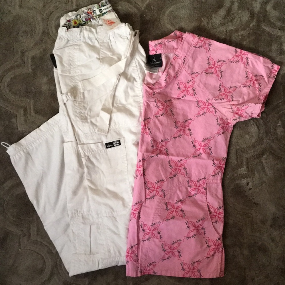 Xsm scrubs